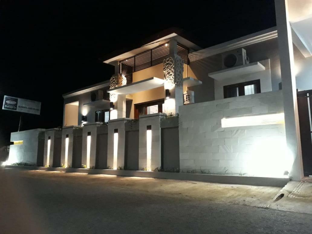 Imperial Villa Syariah Yogyakarta Eksteriør bilde